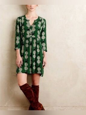 Anthropologie Maeve green and white bird tunic dress